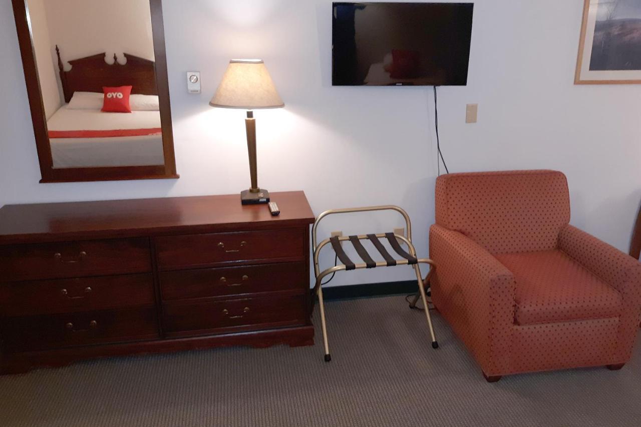 Iron Horse Inn Simsbury Extérieur photo